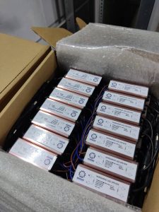 ارسال لامپ های ۶۰ در ۶۰ مگنتی فلت به عراق